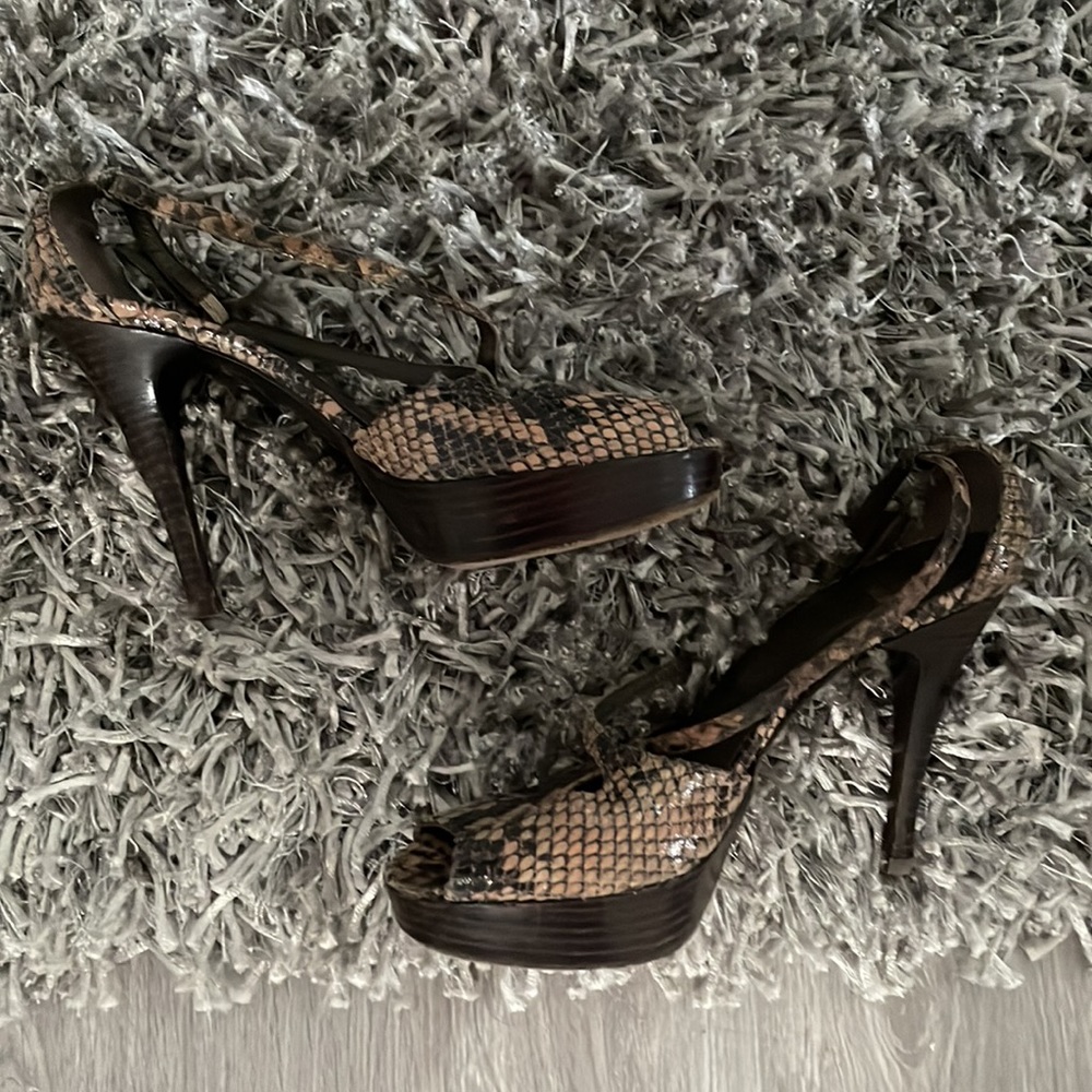 Stuart Weizmann Snake Print Leather Platform Heel… - image 6